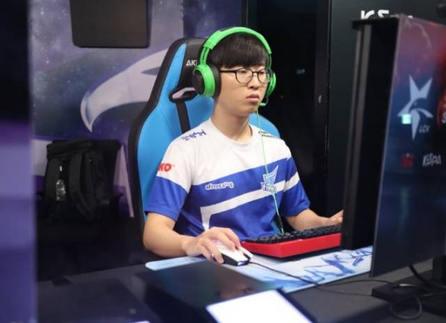 他不仅是球 他不仅是球