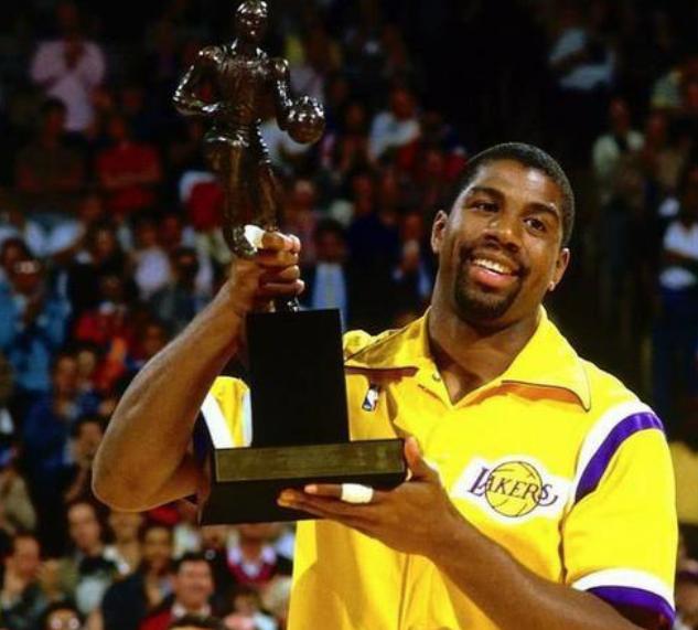 挥球员的个 挥球员的个