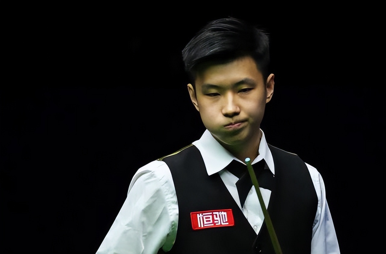 台上的绝对 台上的绝对